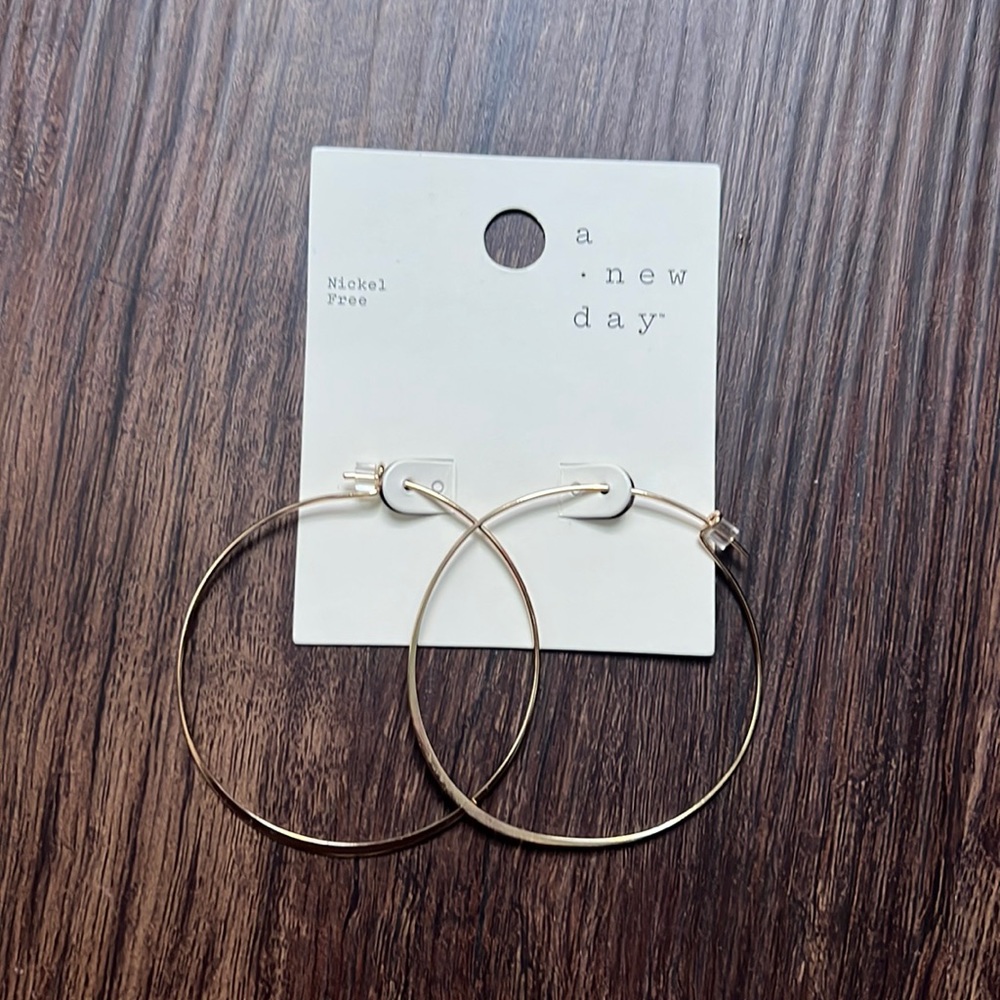 A new day - slim, gold hoops